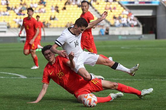 上轮英联杯，切尔西在主场2-0轻取布莱克本，球队顺利晋级本轮。